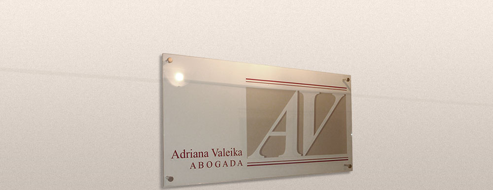 Adriana Valeika - Abogada
